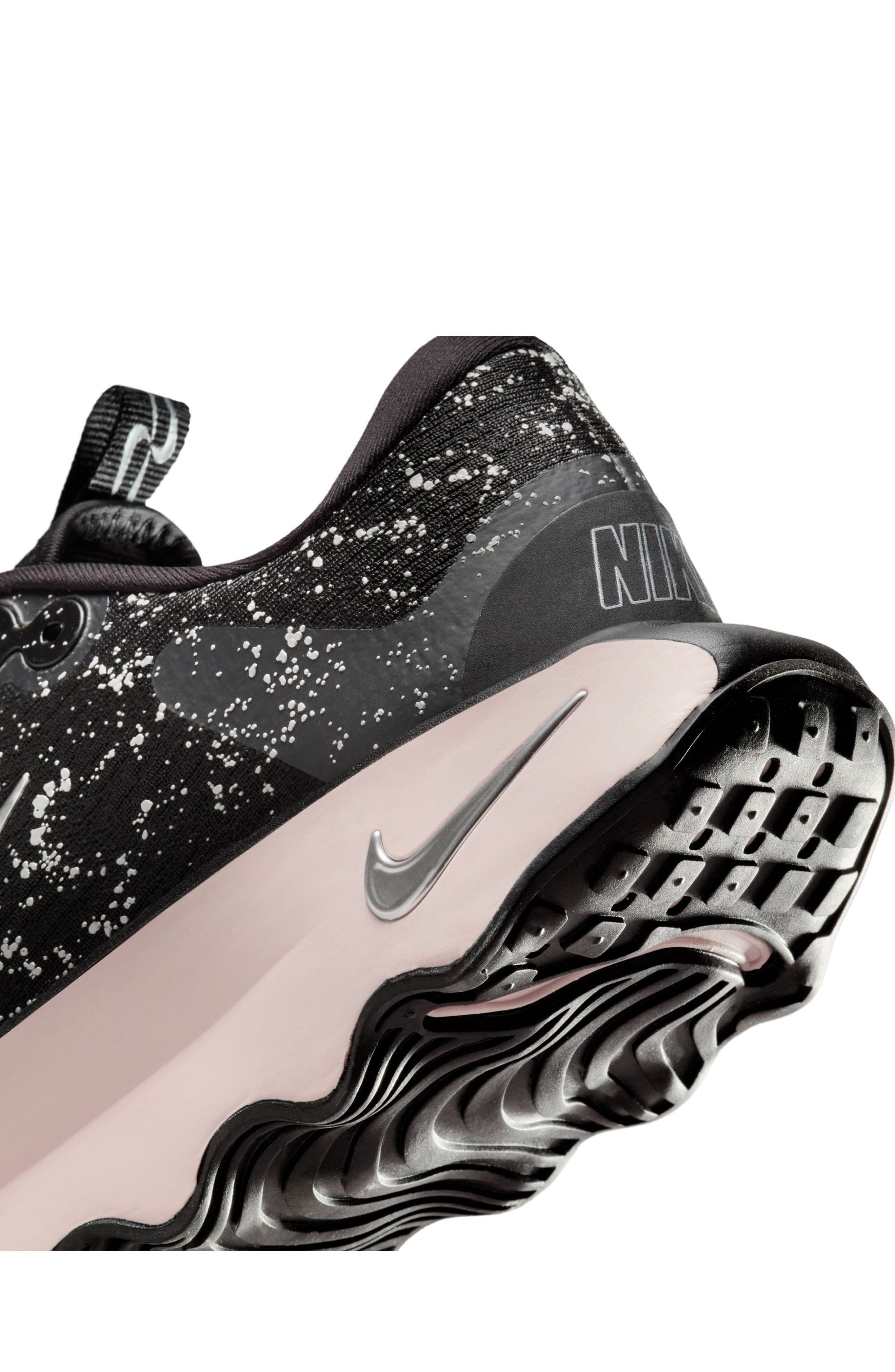 Nike Motiva SE Walking Sneaker in 001 Black/m Silv at Nordstrom - 7