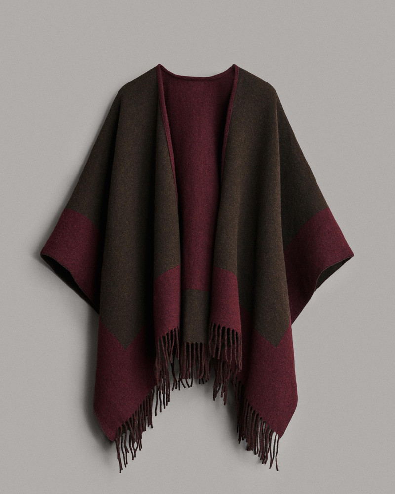 Highlands Wool Reversible Poncho
Midweight Poncho 1