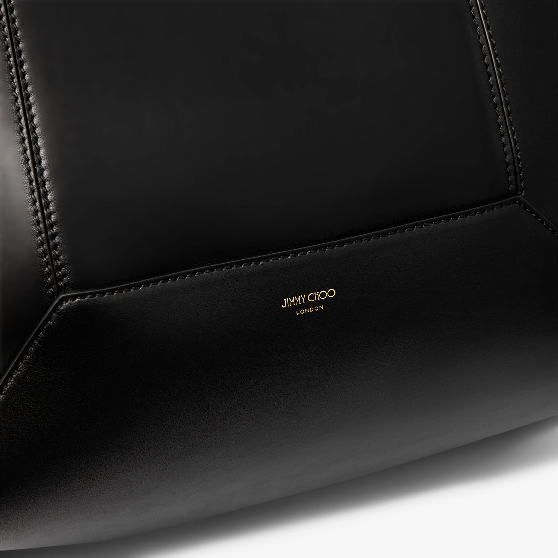 Diamond Tote M
Black Calf Leather Tote Bag - 4