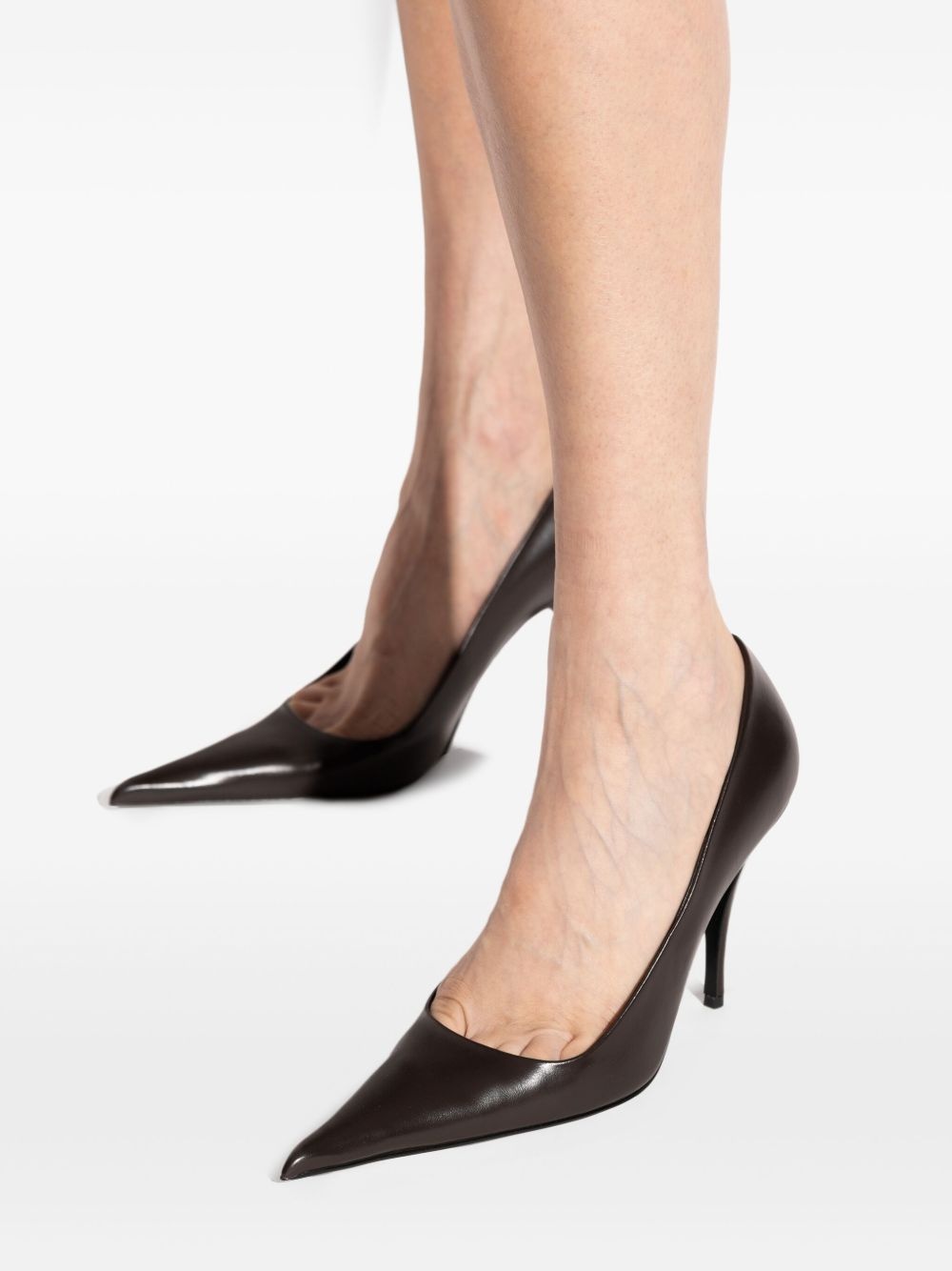 pointed-toe pumps - 6