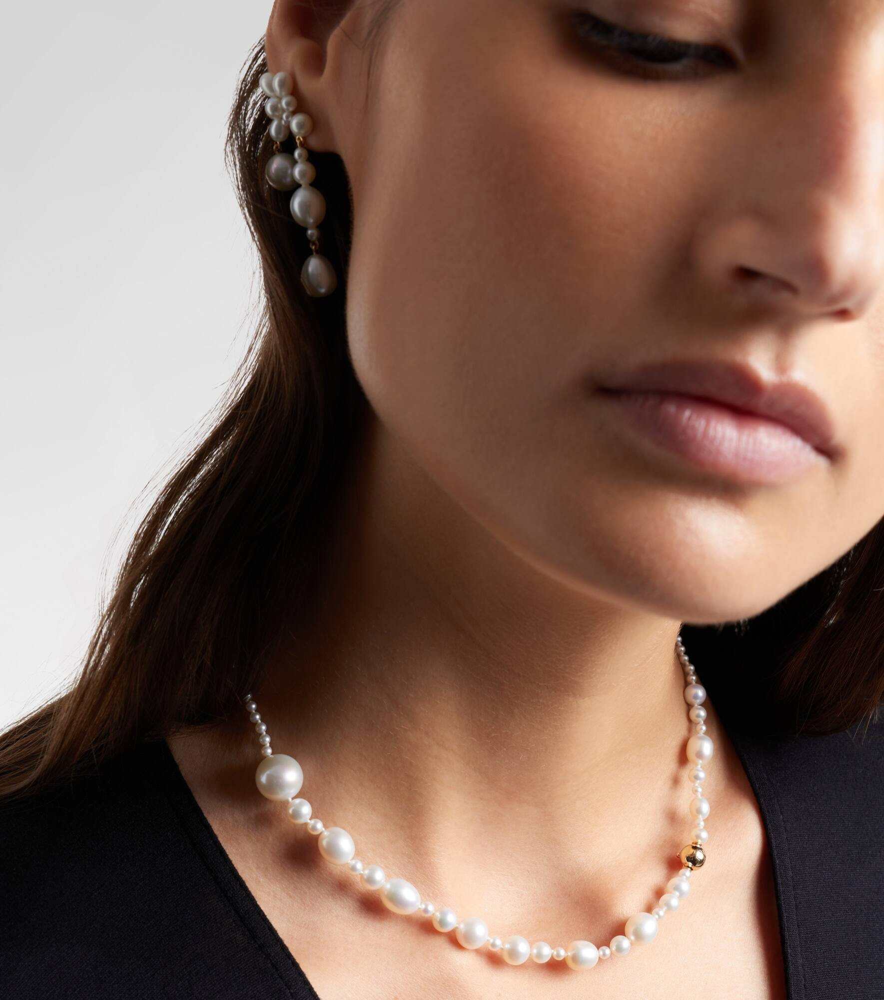 Amis Peggy 14kt gold necklace with freshwater pearls - 2