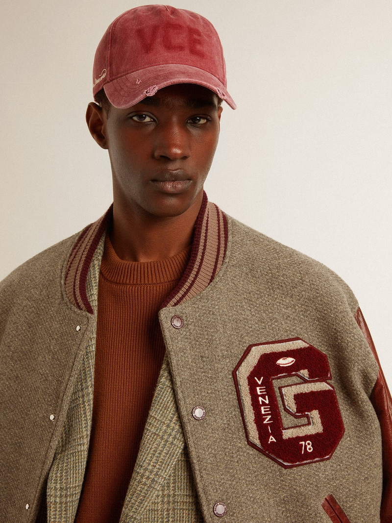 Cotton baseball cap with a lived-in finish 4