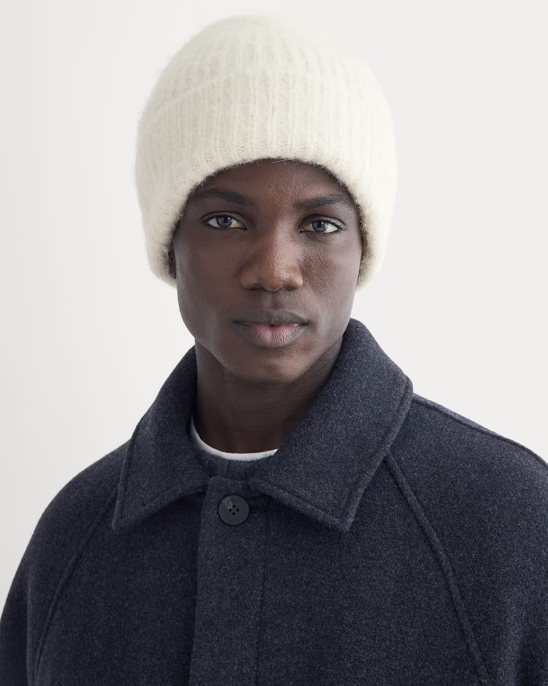 EVERLANE PLUSH ALPACA BEANIE outlook