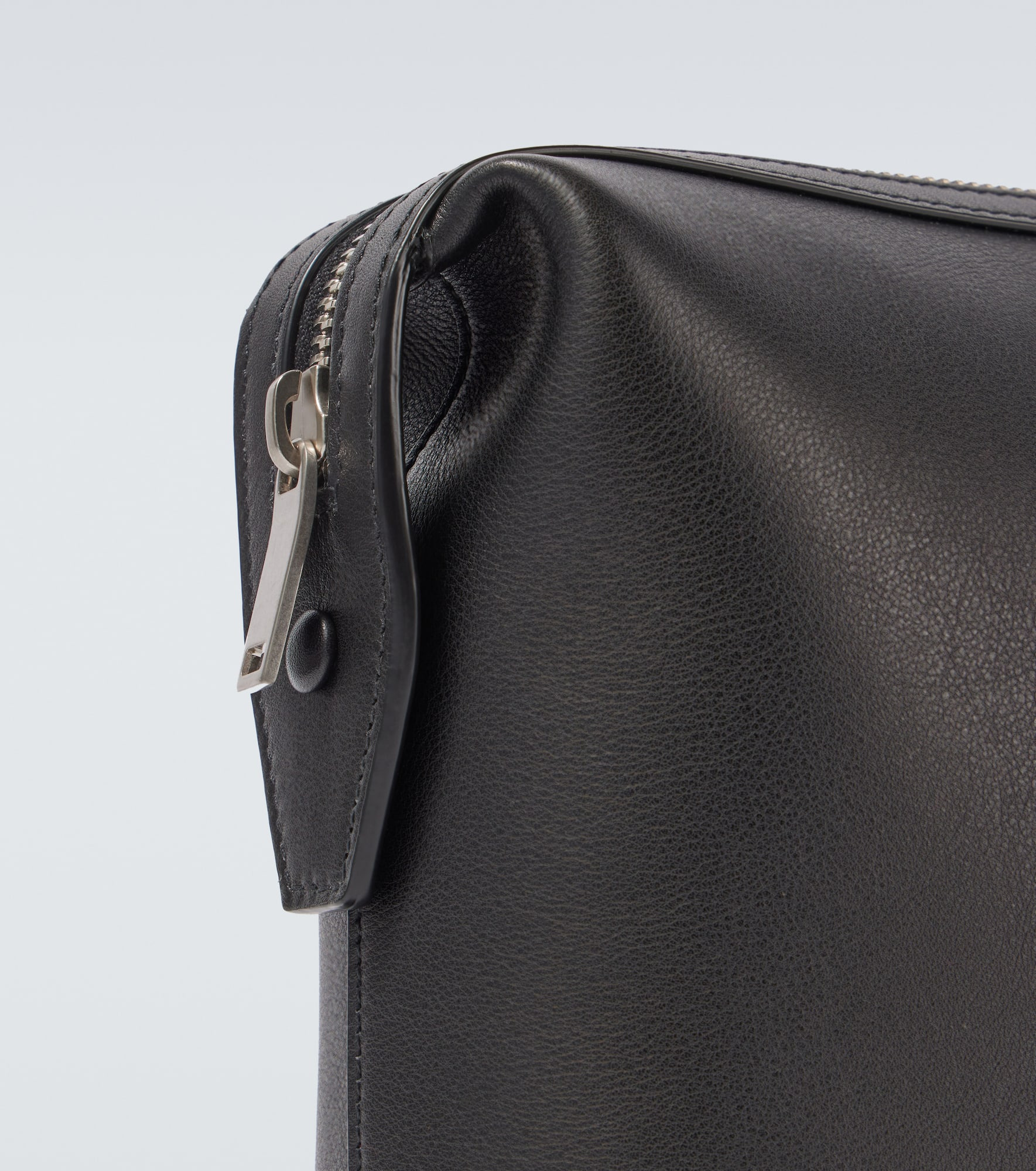 Small logo leather clutch - 6