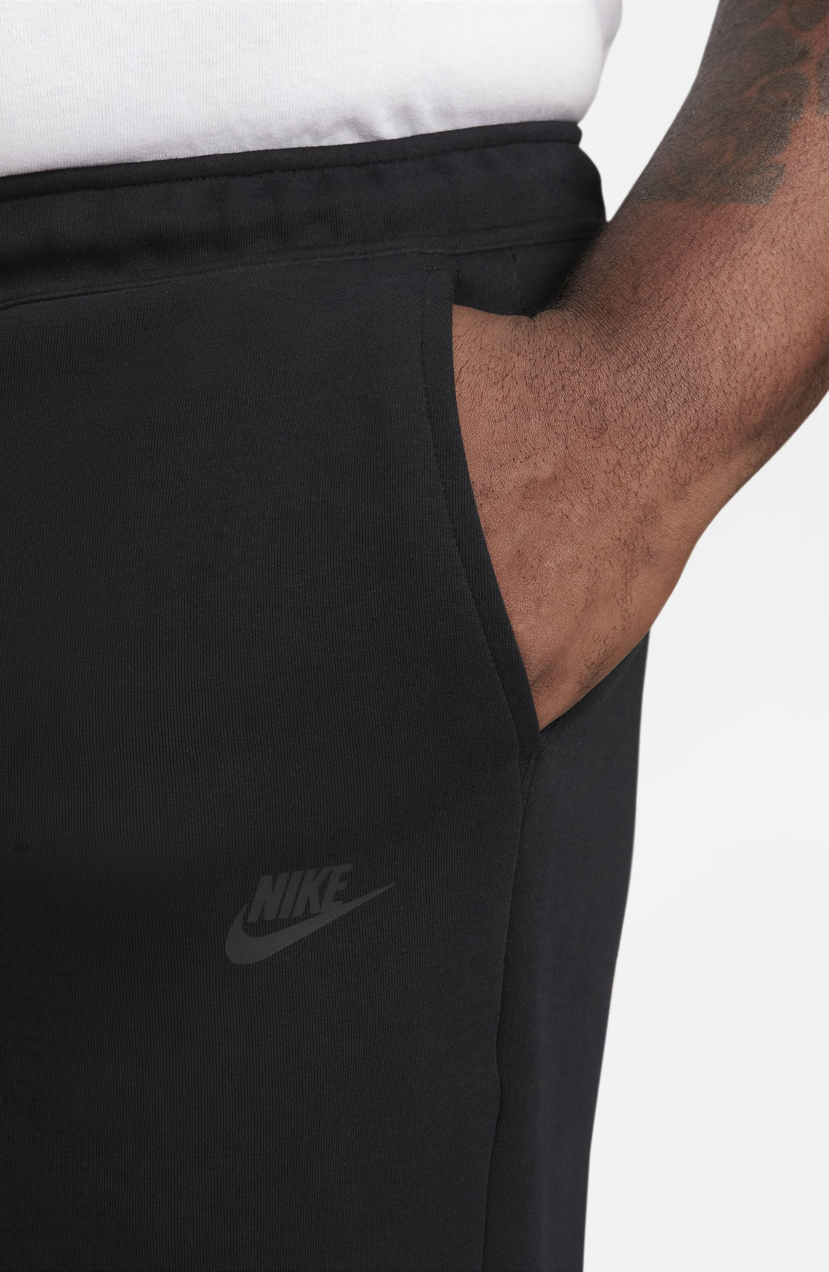 Nike Tech Fleece Sweat Shorts in Black/Black at Nordstrom - 7