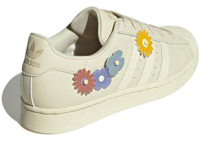 (WMNS) adidas Superstar 'Floral - Sand' GX2171 - 4