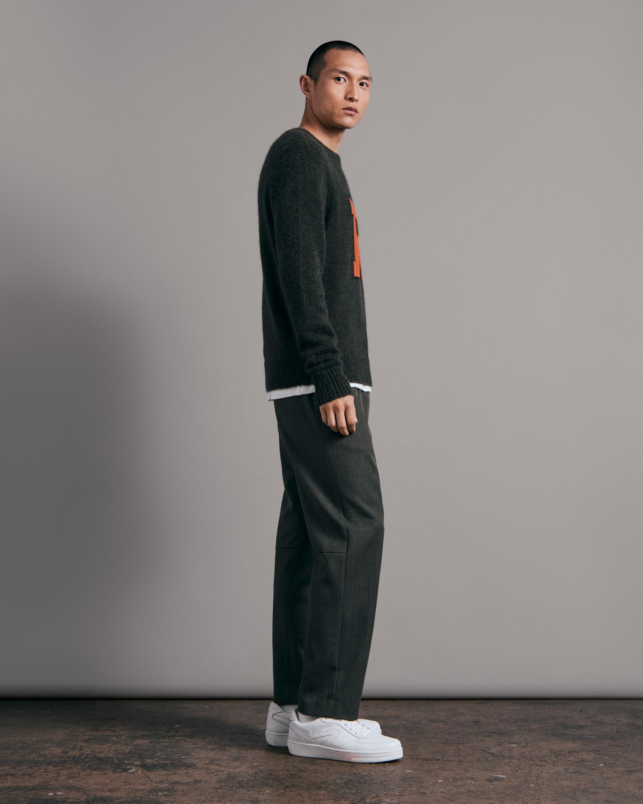 Chester Wool Trouser
Classic Fit Pant - 3