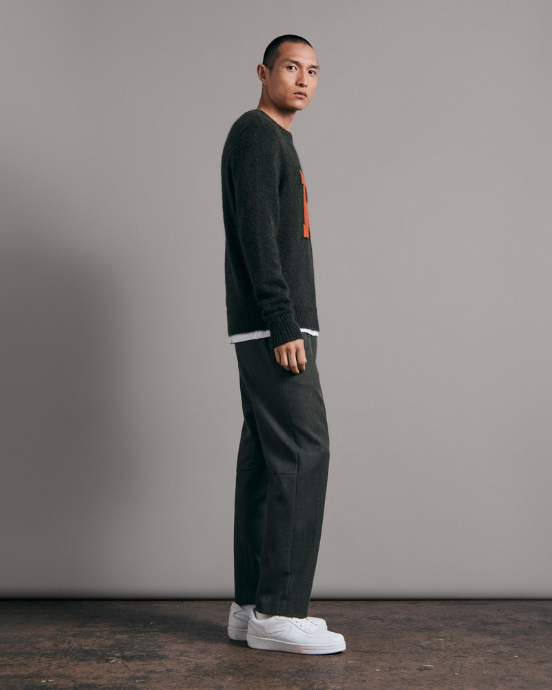 Chester Wool Trouser
Classic Fit Pant 3