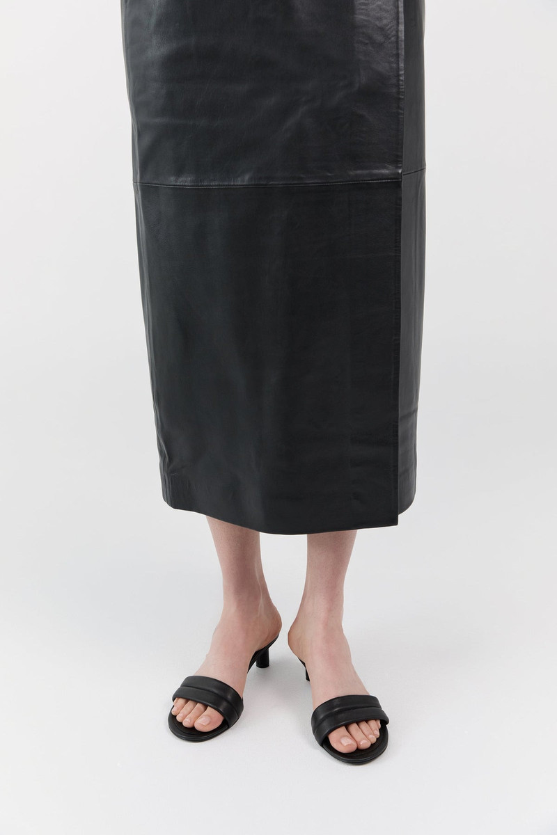 ST. AGNI Stitch Detail Heel - Black outlook