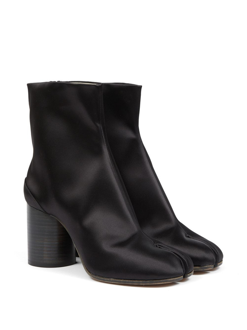 Maison Margiela Tabi ankle boots outlook