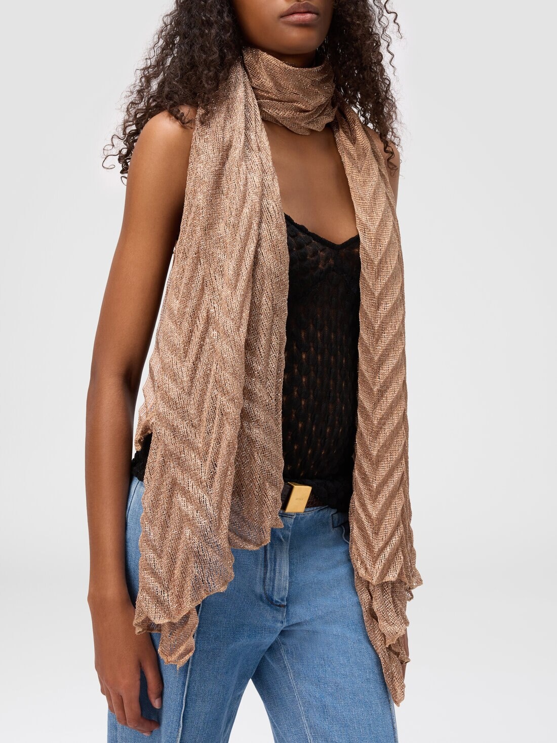 Chevron motif stole with irregular borders - 3