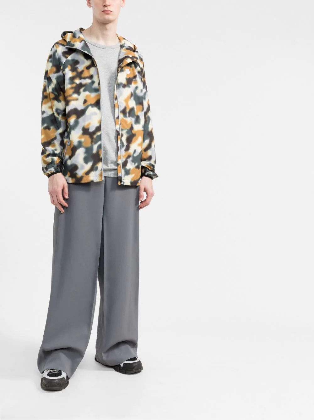 blurred camouflage lightweight jacket - 2
