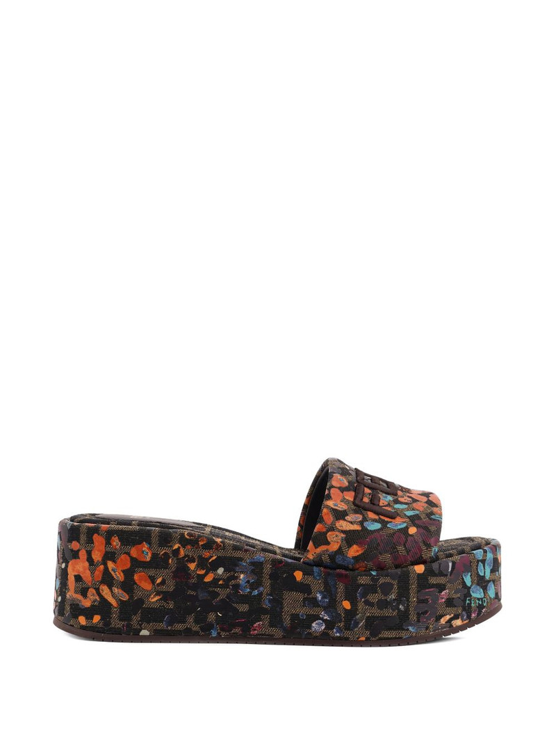 embroidery-logo platform sandals 1