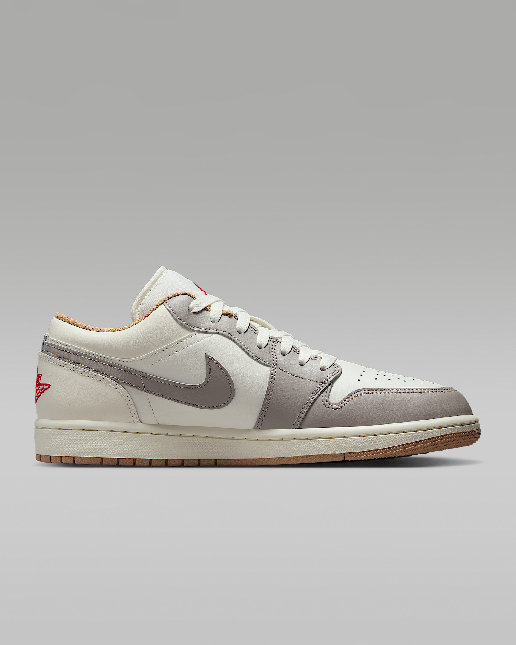 Air Jordan 1 Low Men's Shoes - 3