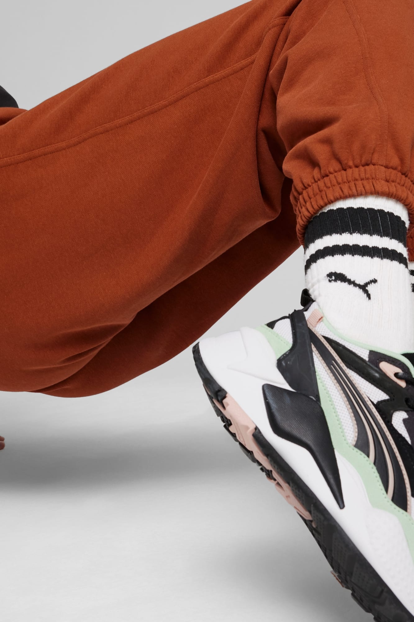 DOWNTOWN Women's Relaxed Sweatpants - 6