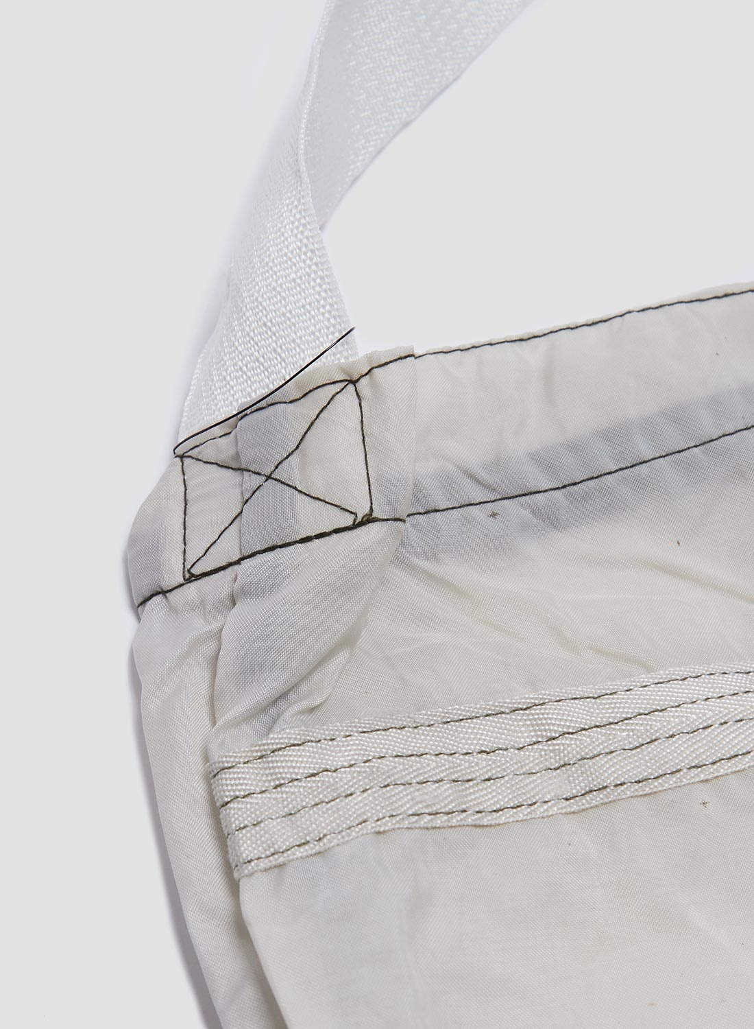 Puebco Recycled Vintage Parachute Light Bag White - 6