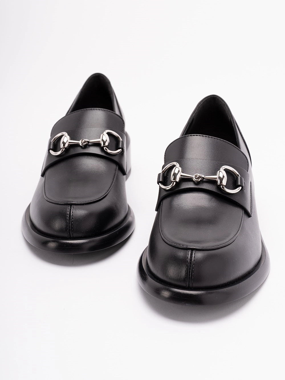 Gucci Women `Savoy` Loafers With `Horsebit` - 5