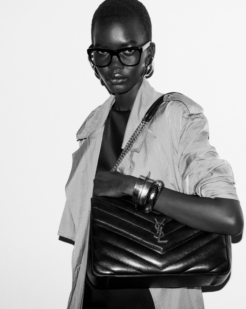 SAINT LAURENT LOULOU LARGE IN MATELASSÉ LAMBSKIN outlook