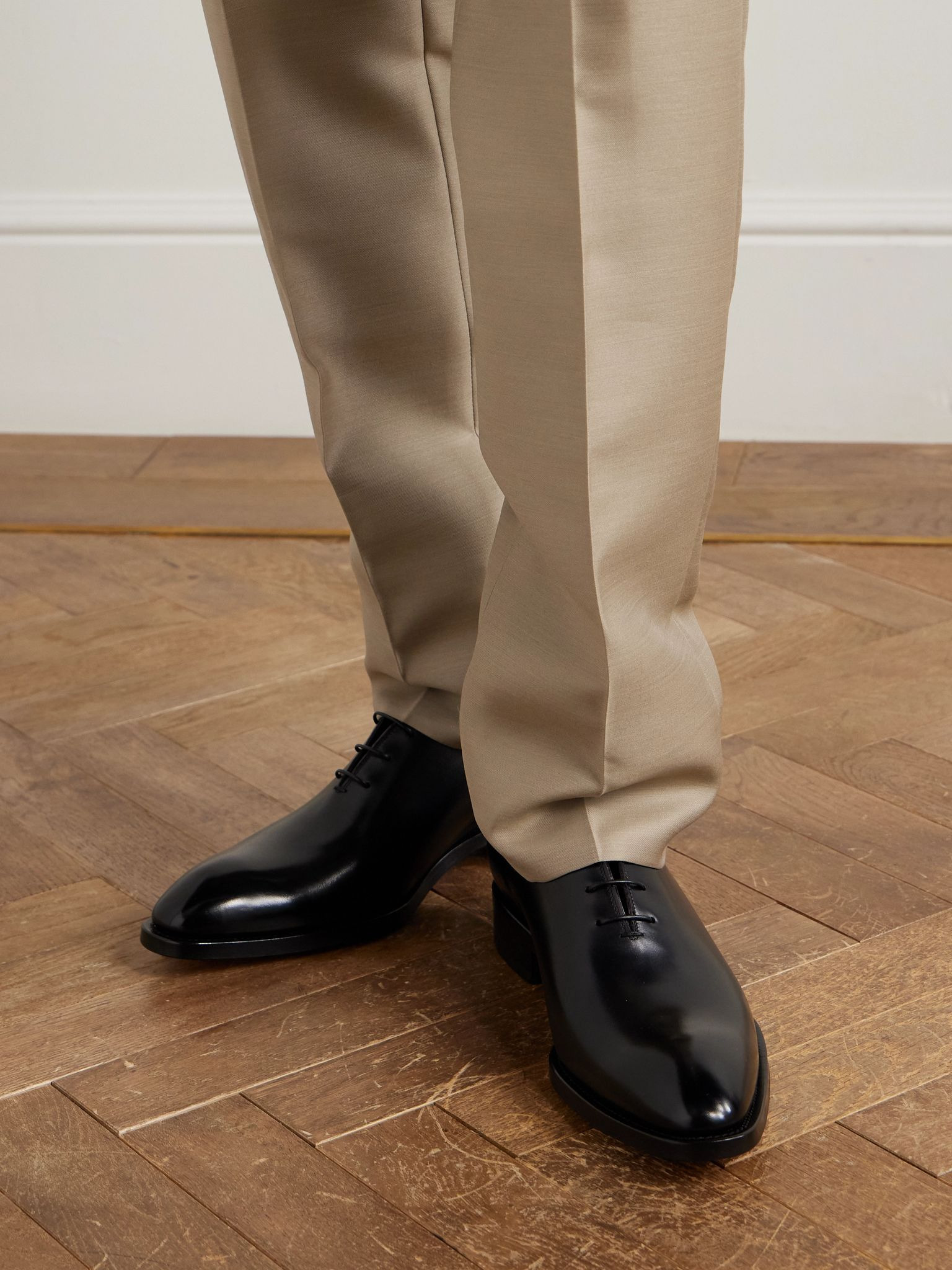 Whole-Cut Glossed-Leather Oxford Shoes Black - 2