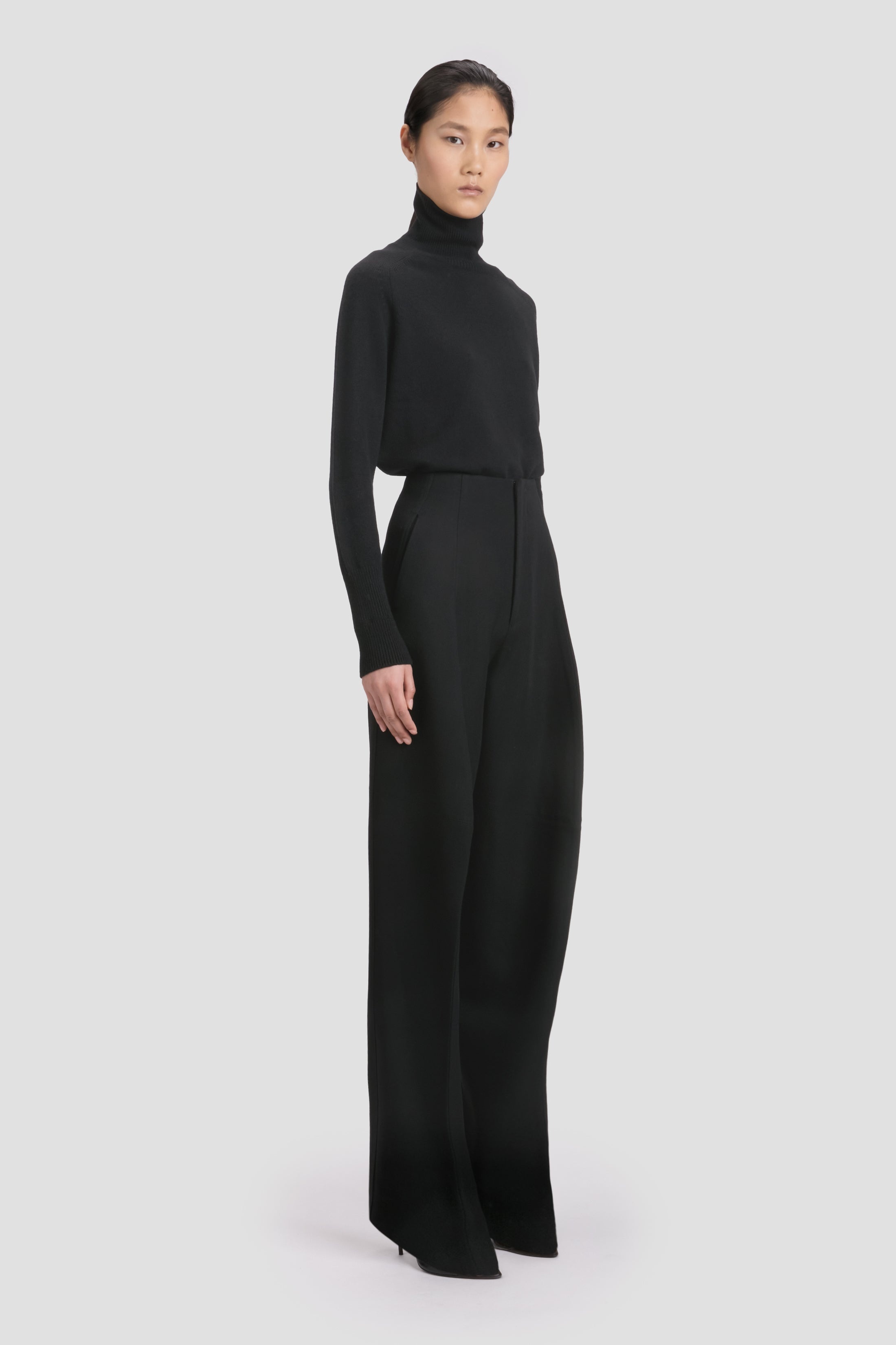 Sculptural Leg Trouser In Black - 3