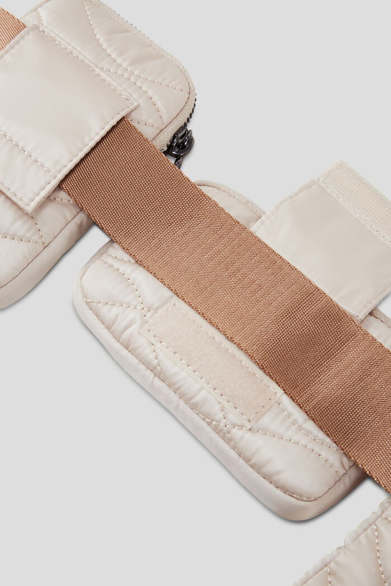 Enja Bavarian wool multipocket belt bag in Cream 6