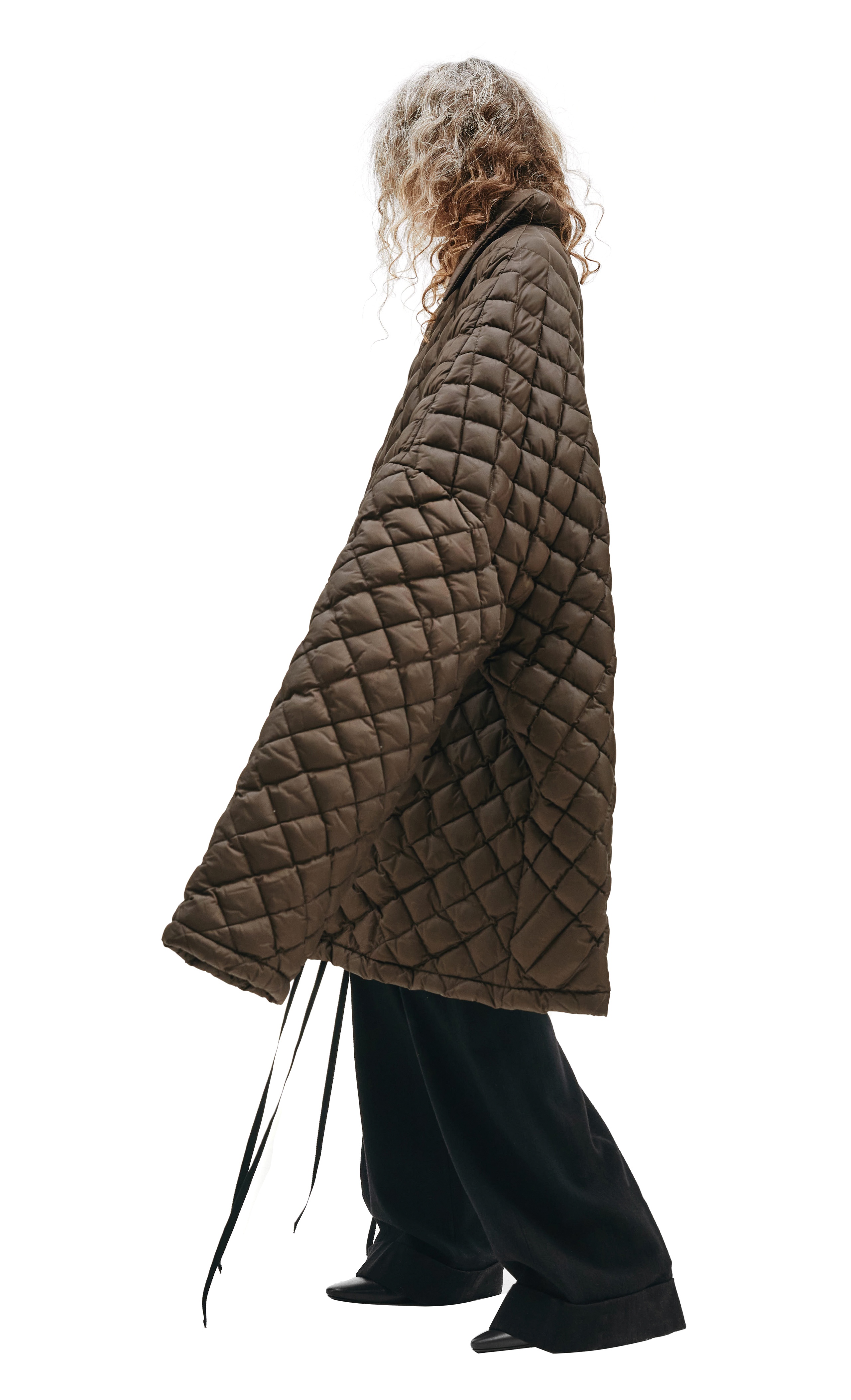 OVERSIZED QUILTED JACKET IN BROWN - 3