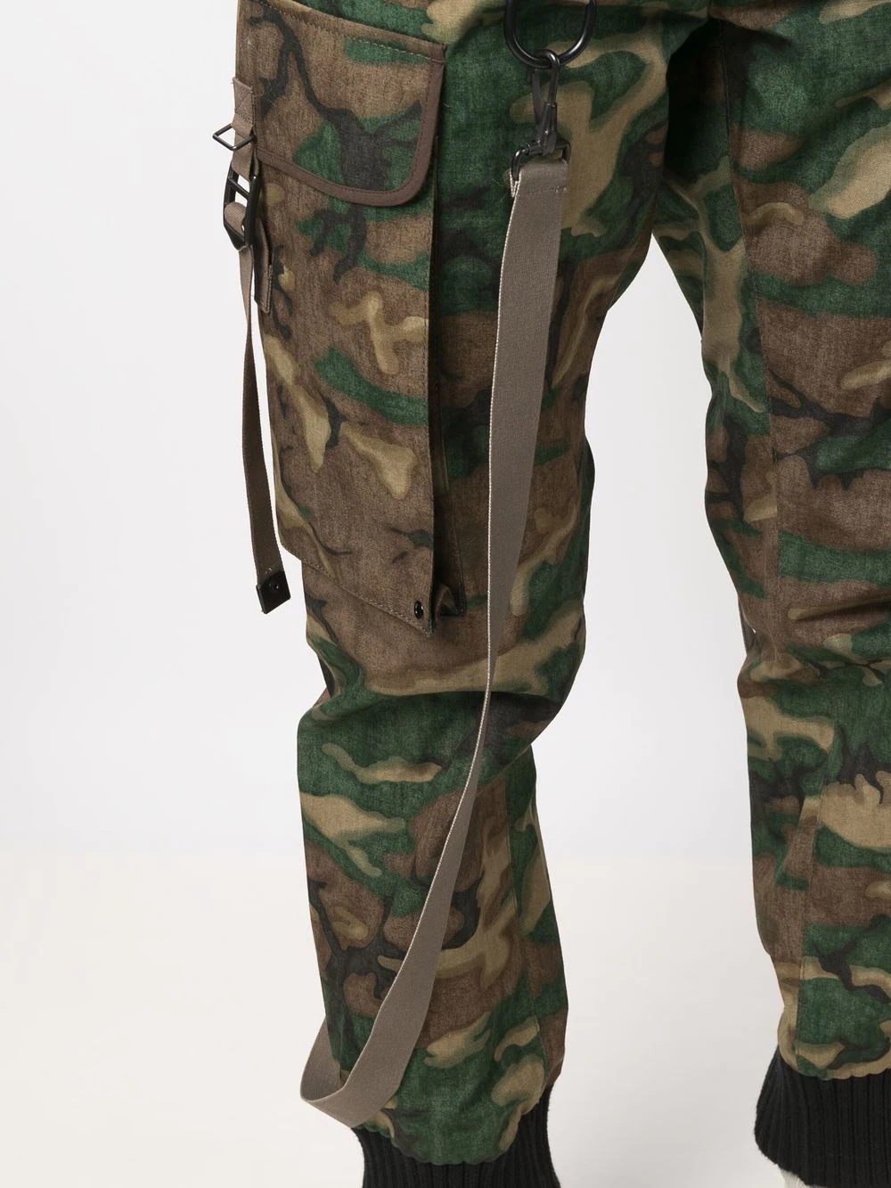 cuffed camouflage-print cargo trousers - 5