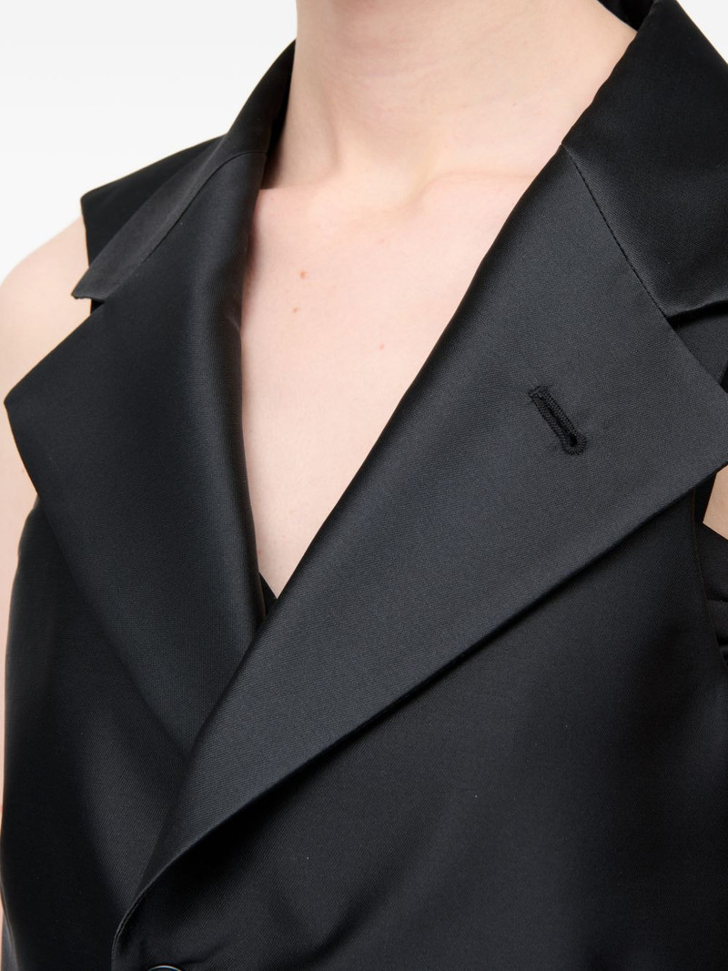 sleeveless waistcoat 6