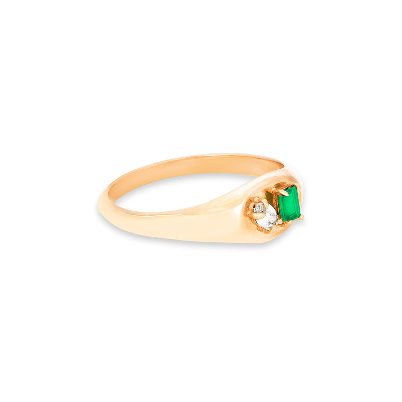 Emerald Luxe Pinky Signet Ring 3