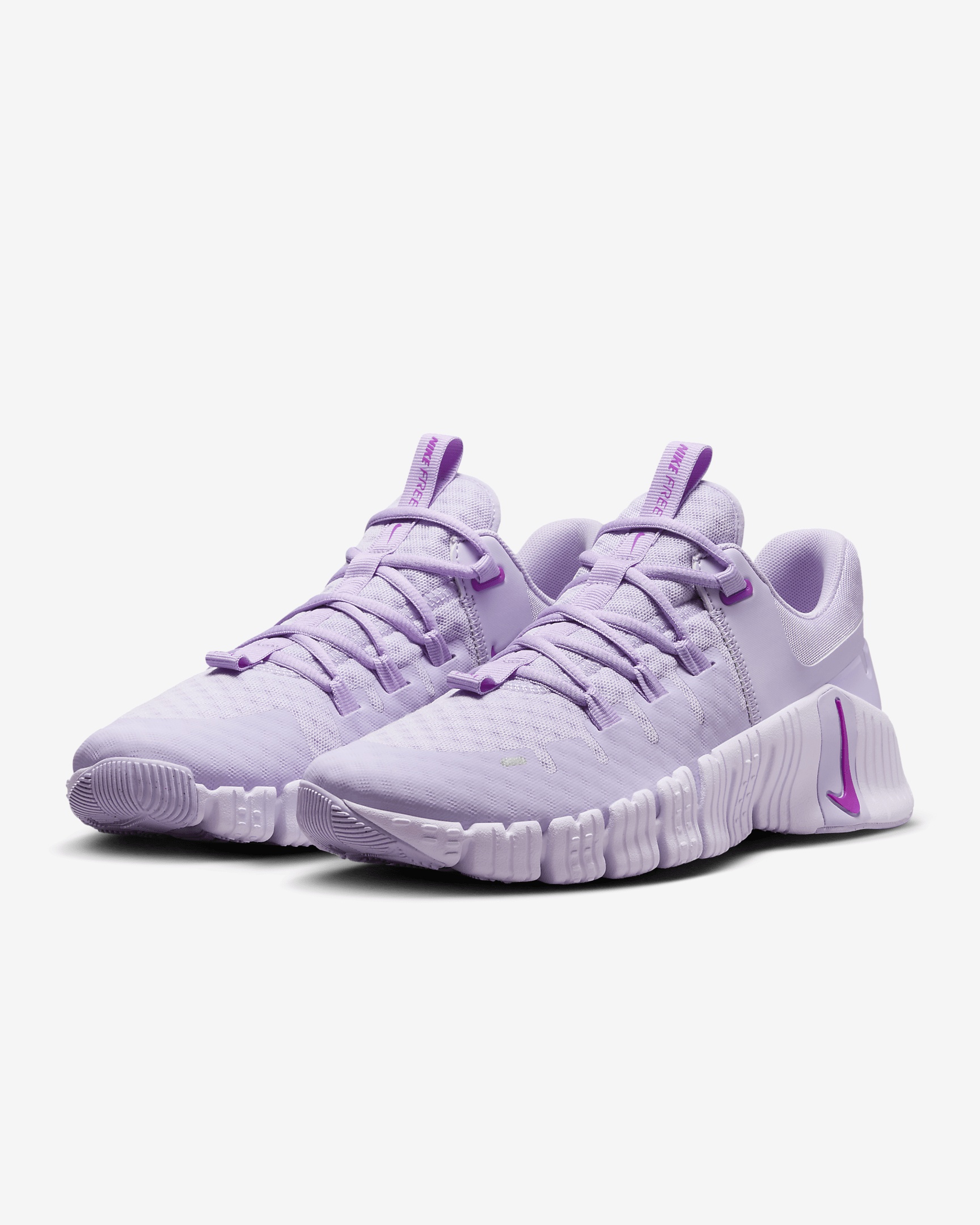 Nike Women's Free Metcon 5 Workout Shoes - 6