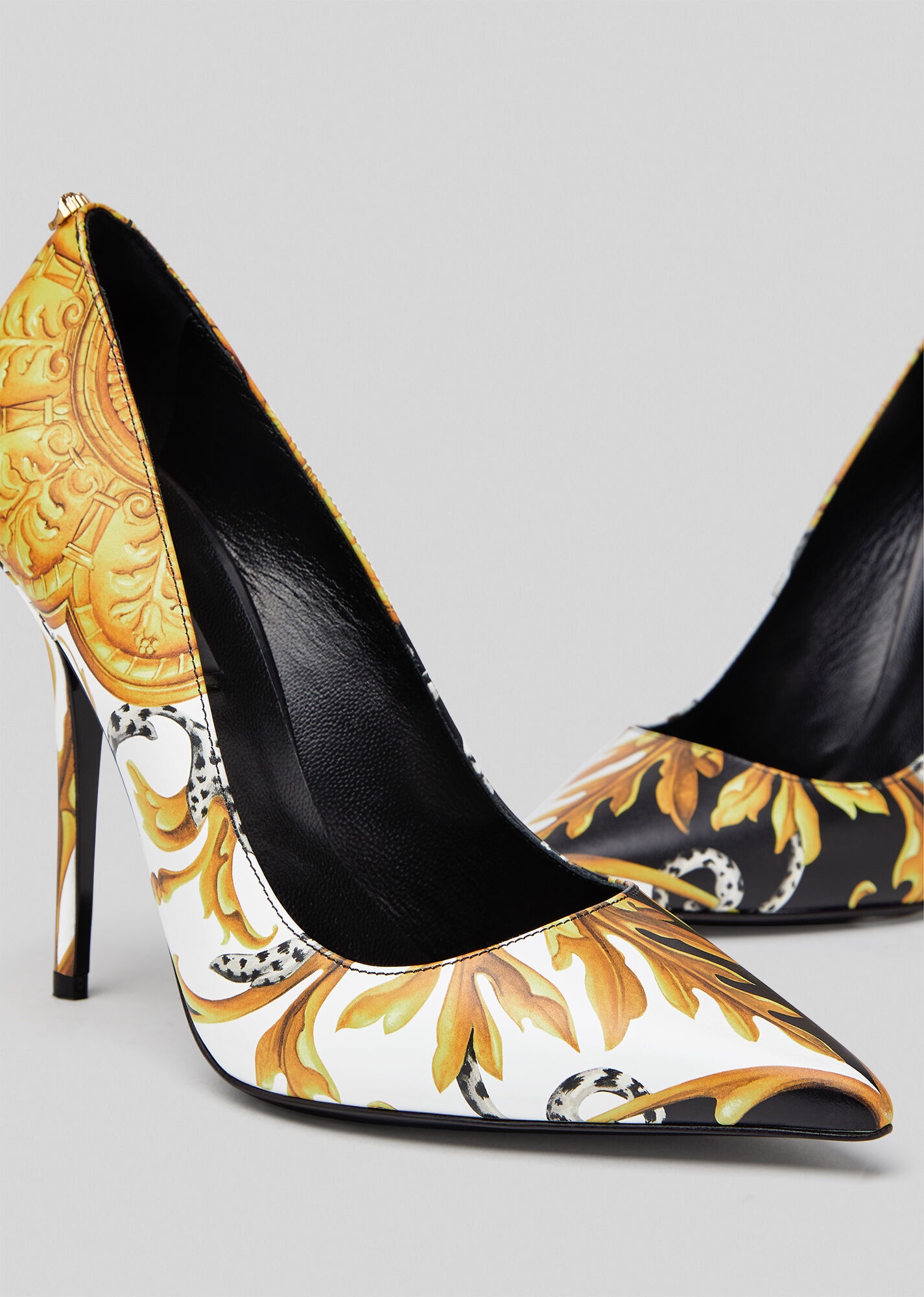 Barocco Acanthus Print Leather Pumps - 2