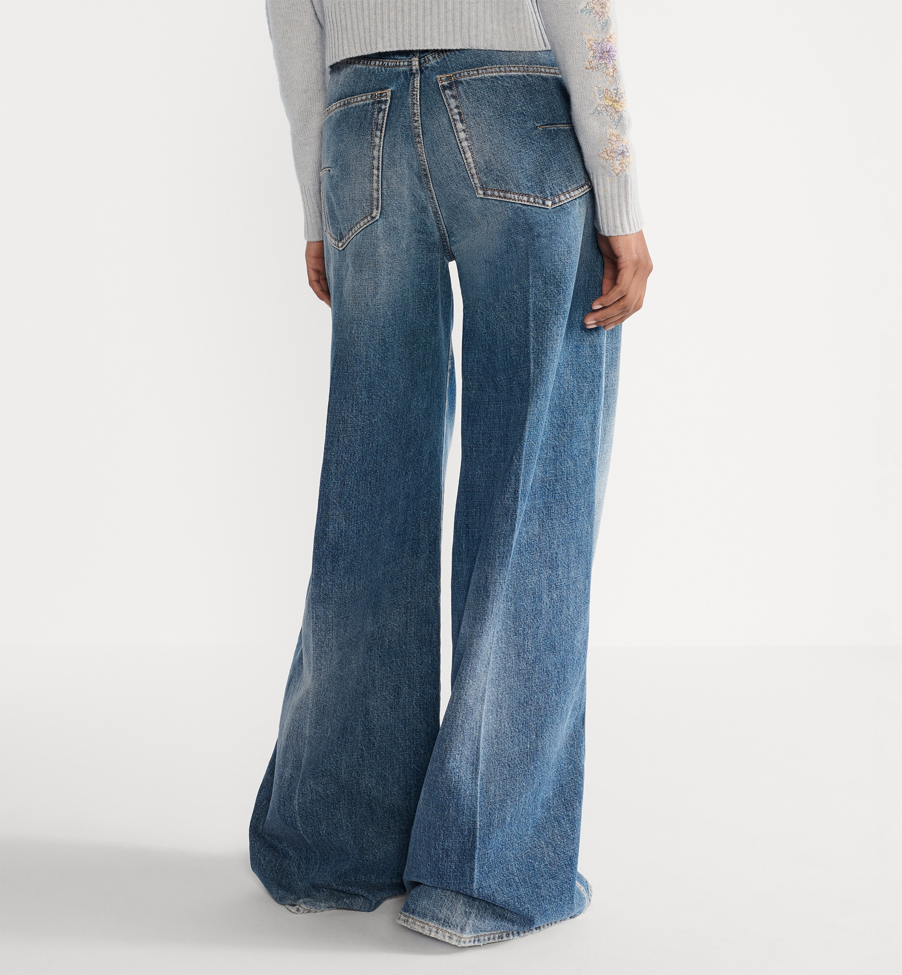Flared Jeans - 5