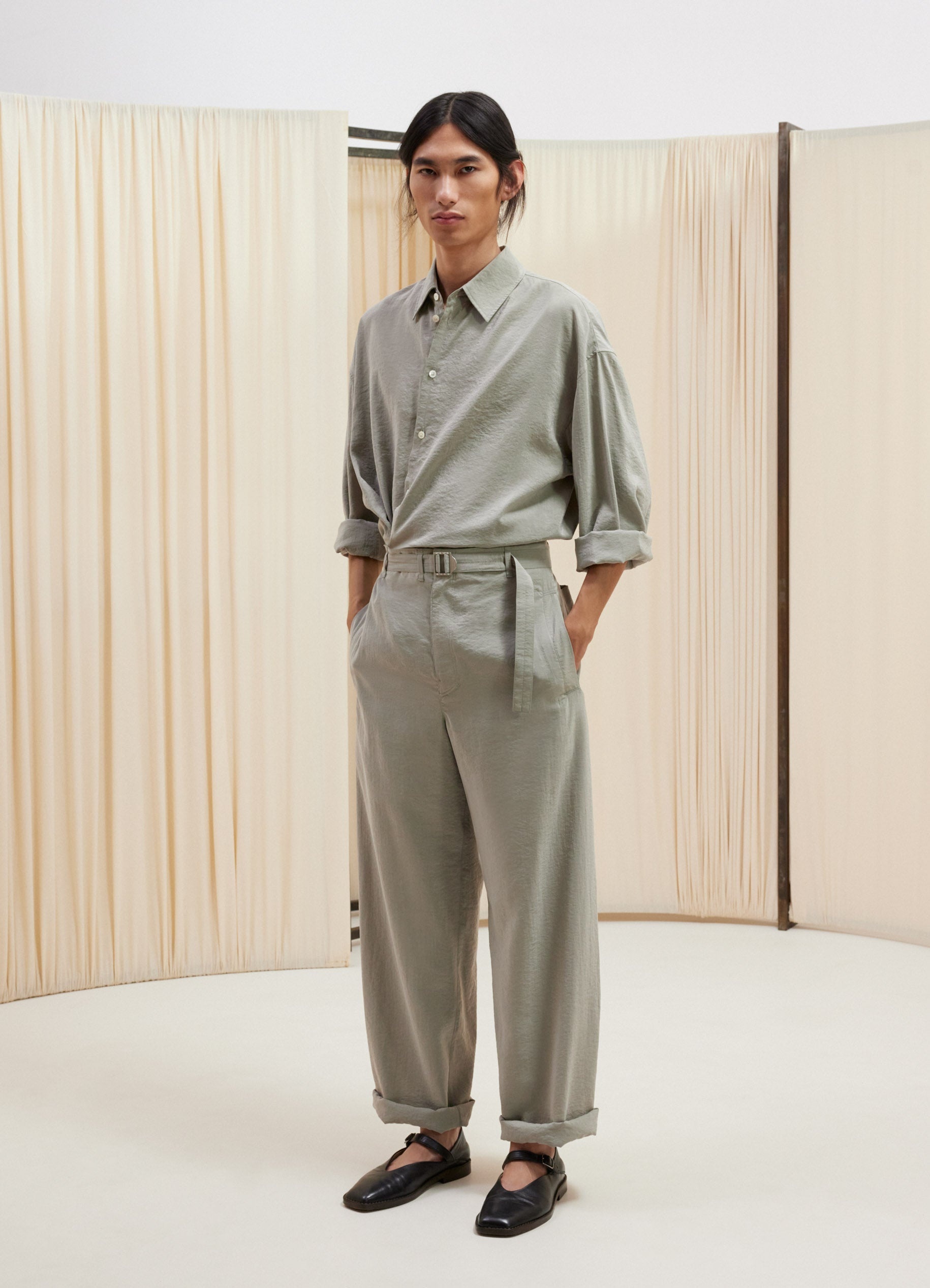 【送料&関税込】Lemaire Cropped Belted Pocket Pants Lemaire SEAMLESS BELTED PANTS | REVERSIBLE