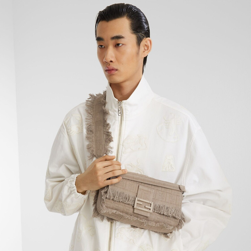 FENDI Baguette outlook