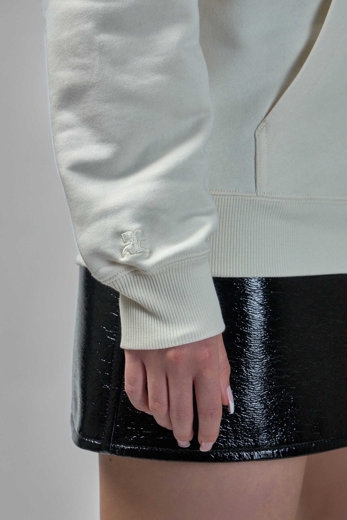 Hoodie and Scarf Embroidered - 7