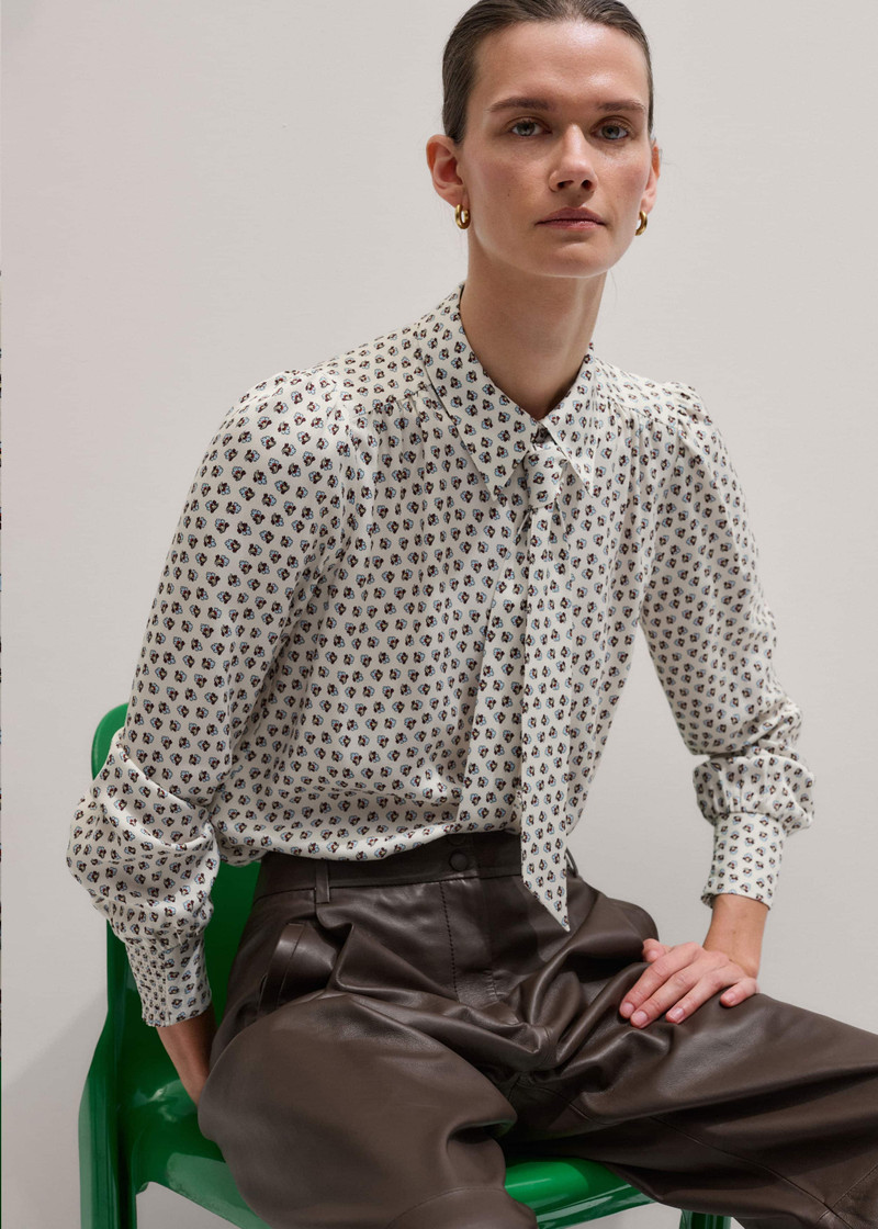 ME+EM Straight Blouse + Tie outlook