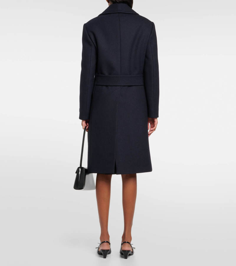 Double-breasted wool coat 3