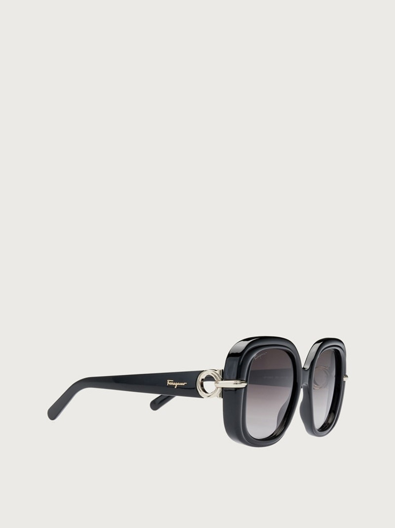 FERRAGAMO SUNGLASSES outlook