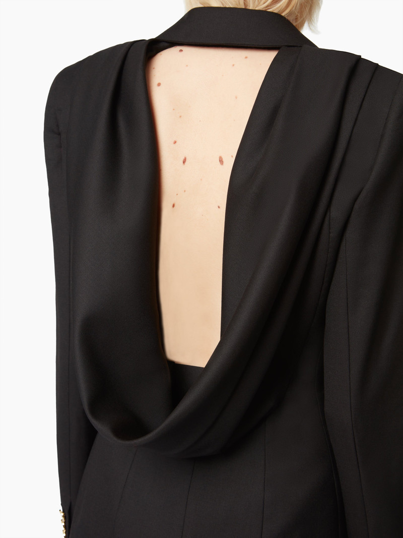 JACKET 와 열린 DRAPED 뒤 3