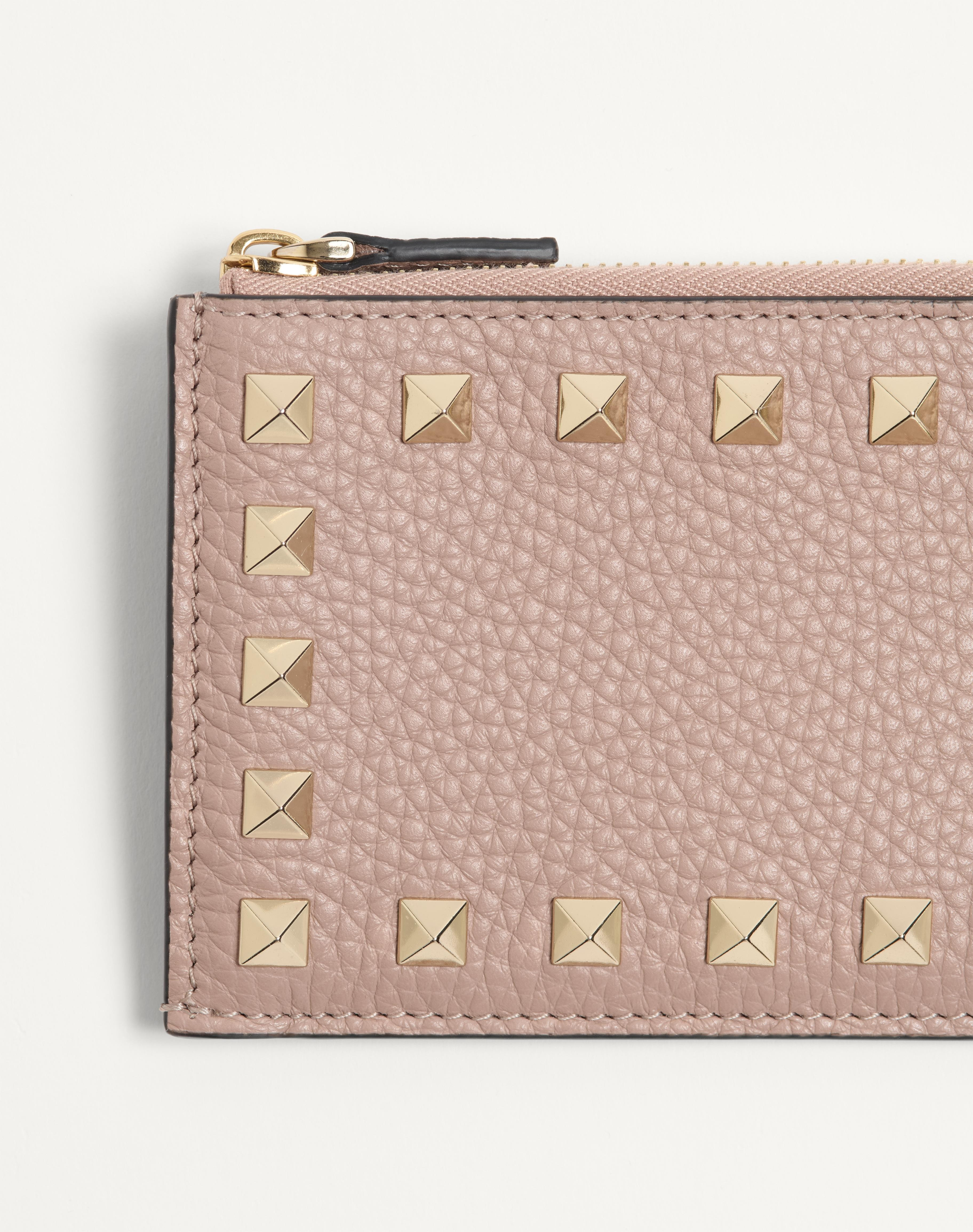 ROCKSTUD GRAINY CALFSKIN CARDHOLDER WITH ZIPPER - 2