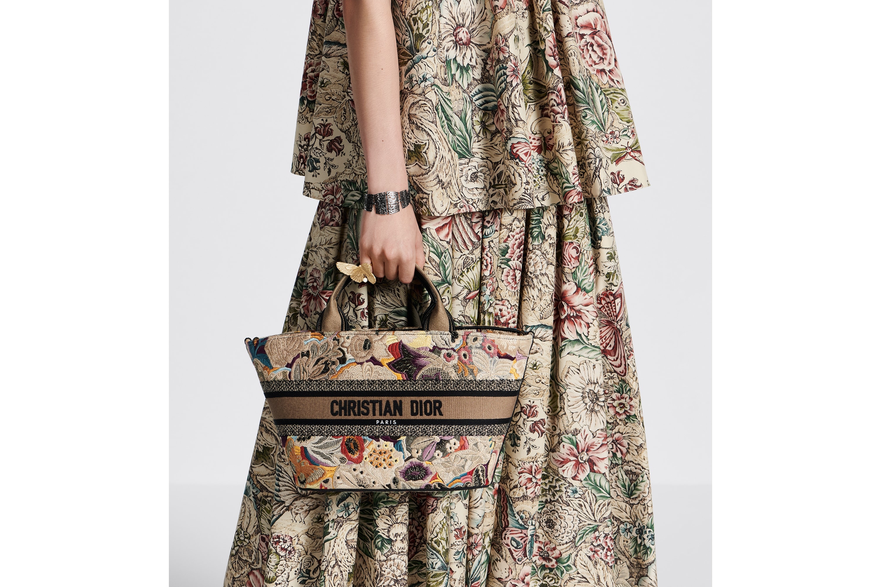 【VIPセール】DIOR 早い者勝ちセール！HAT BASKET バッグ VIPセール】DIOR 早い者勝ちセール！HAT BASKET バッグ (Dior