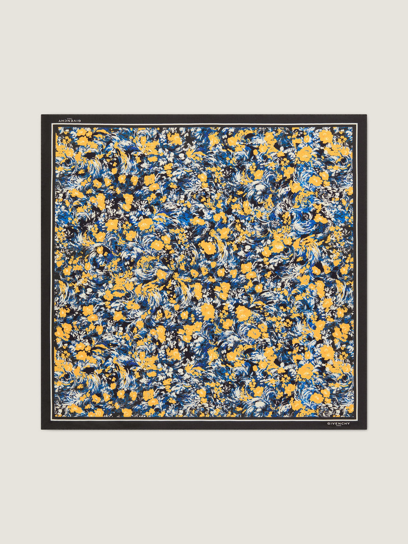 SQUARE IN SILK WITH FLORAL PRINT 1