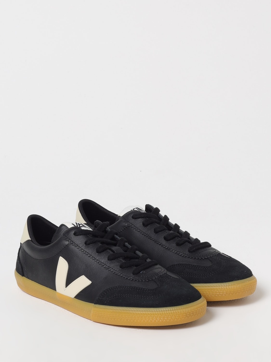 Sneakers men Veja - 2