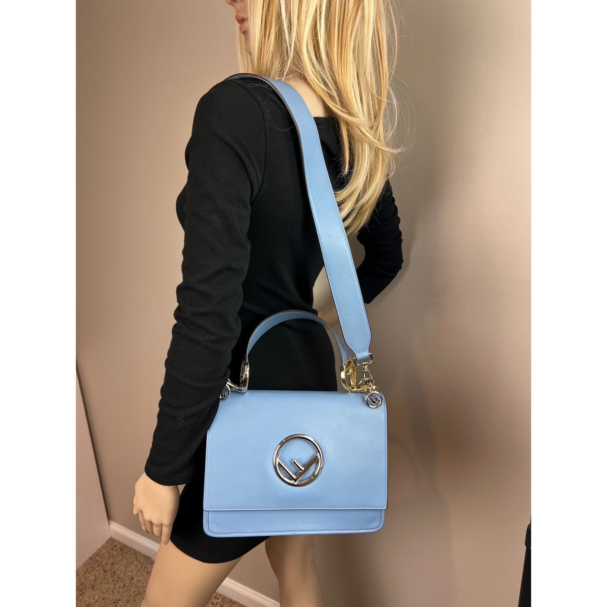 Fendi F Kan 1 Medium Blue Leather Shoulder Hand Bag - 16