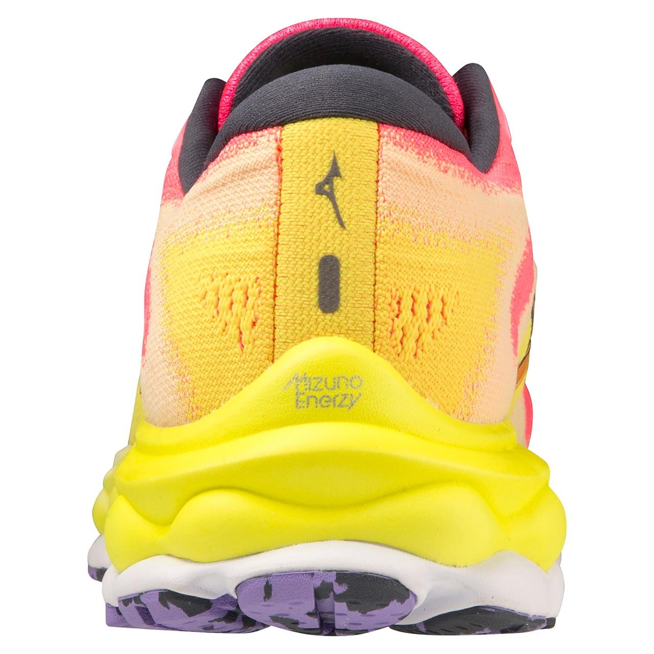 Women's Wave Sky 7 Running Shoe - 5
