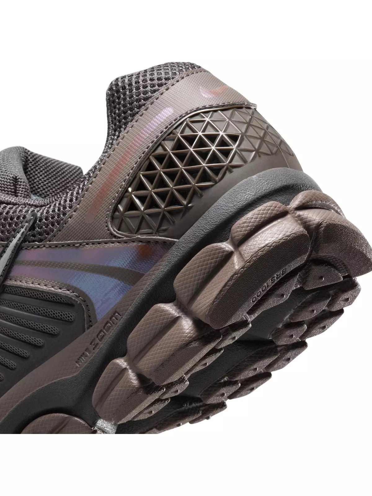 Zoom Vomero 5 "Cave Stone/Multi-Color/Medium Ash/Metallic Silver" Men's Shoe - 8