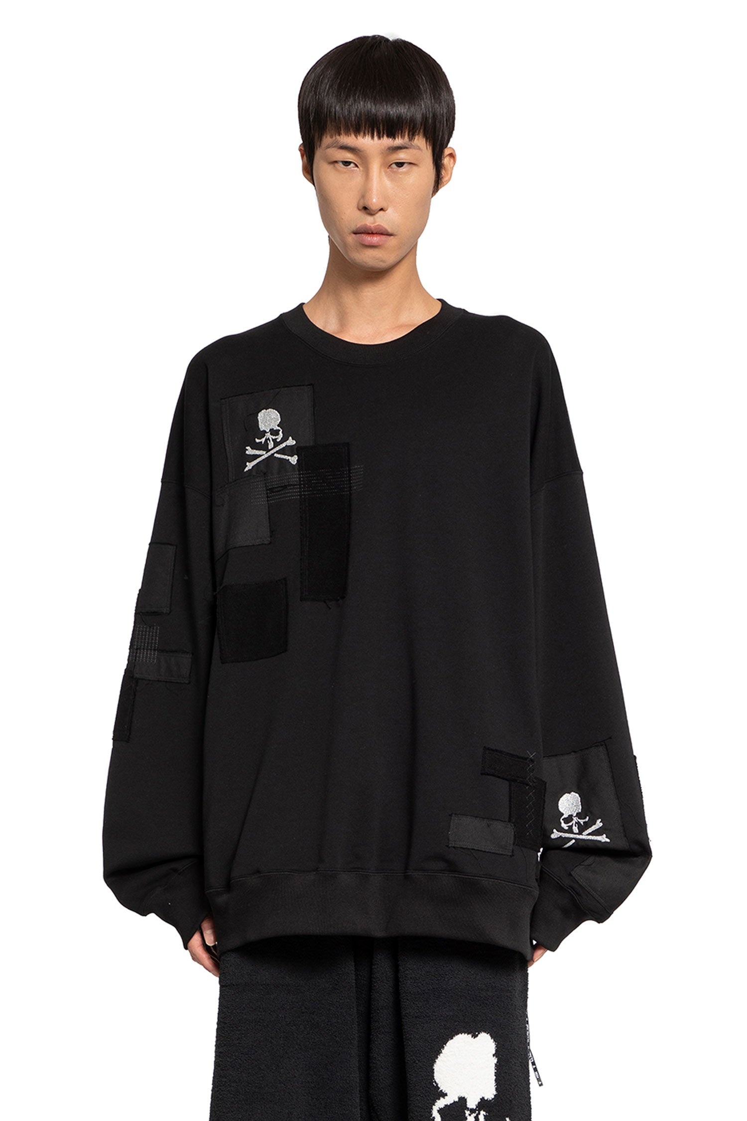 Skull-Patchwork-Sweatshirt - 1