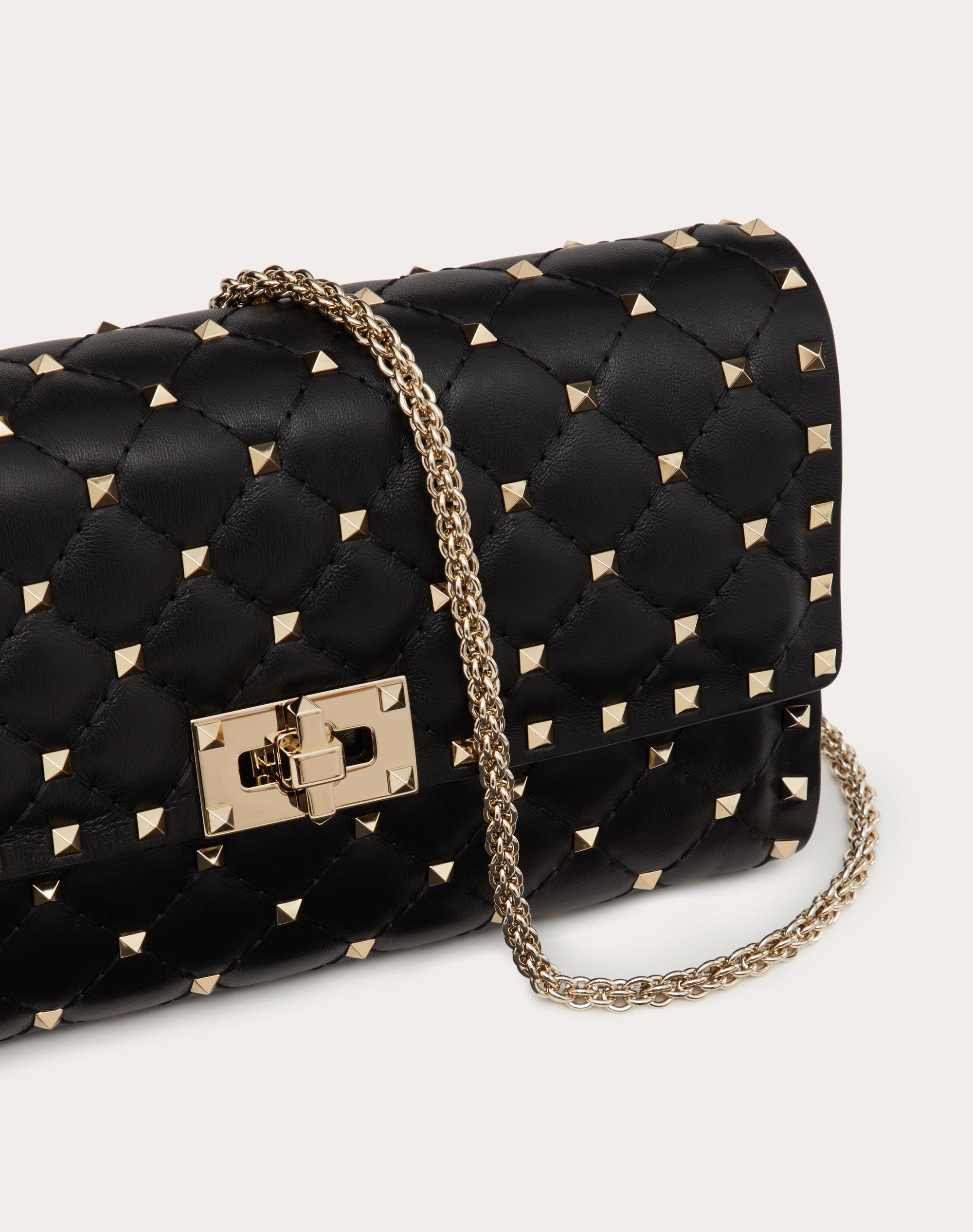 ROCKSTUD SPIKE NAPPA LEATHER CROSSBODY CLUTCH BAG - 5