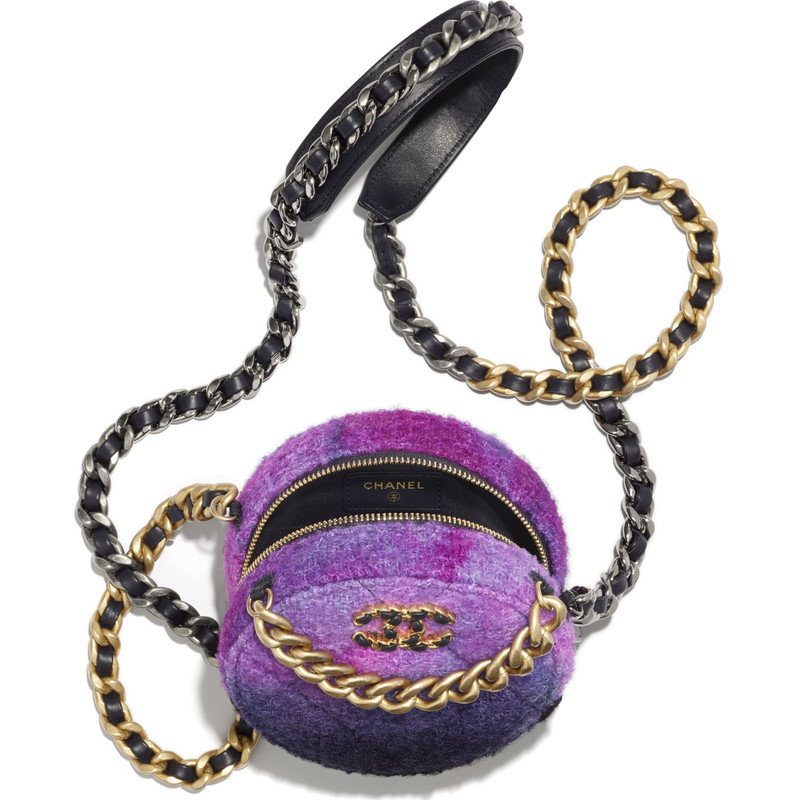 CHANEL CHANEL 19 Clutch with Chain  outlook