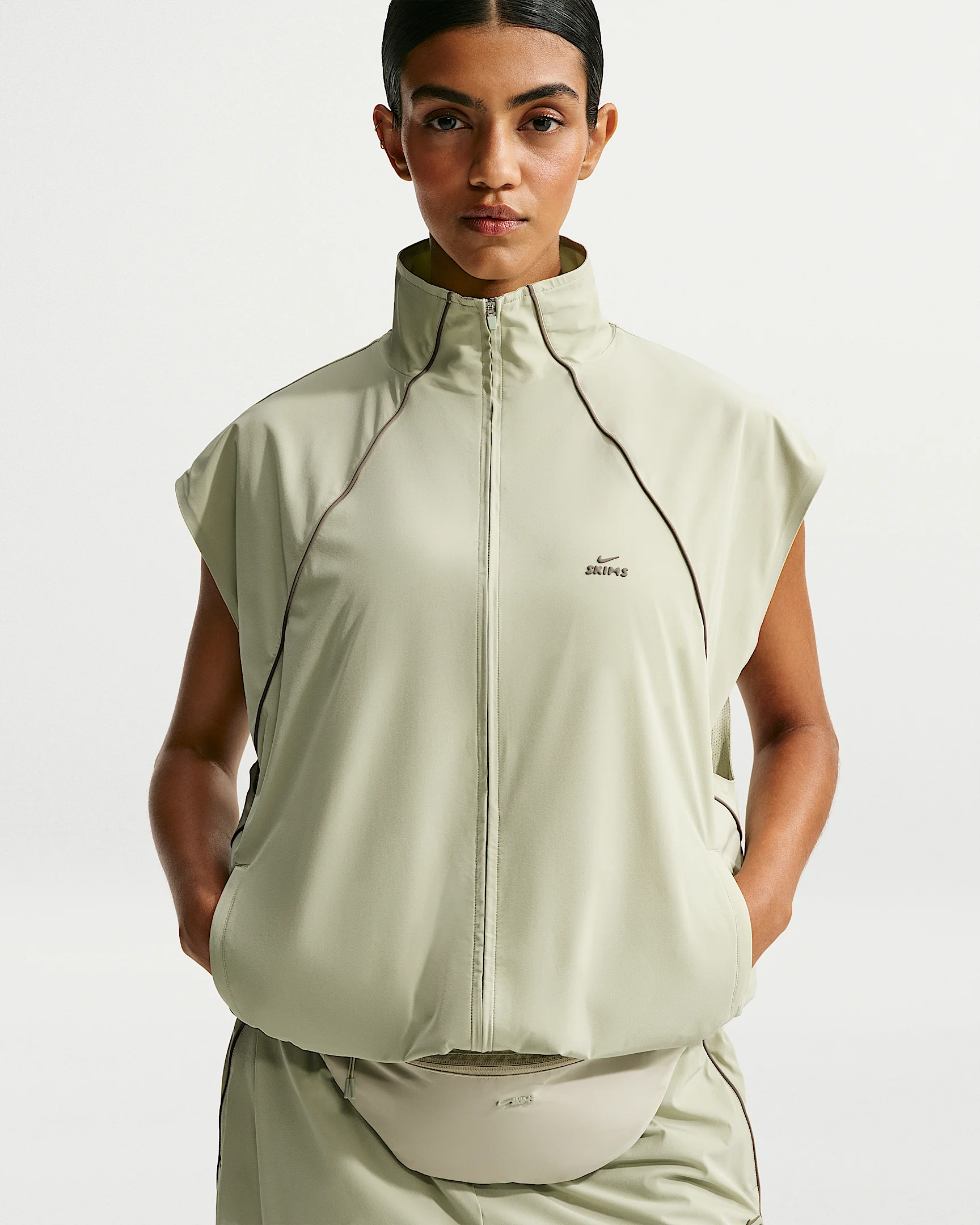 NikeSKIMS Stretch Nylon Women's Oversized Vest - 1